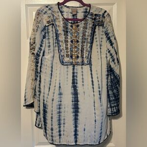 Chico’s Tie-Dye Boho Embroidered Festival Chic Tunic. Size 2
